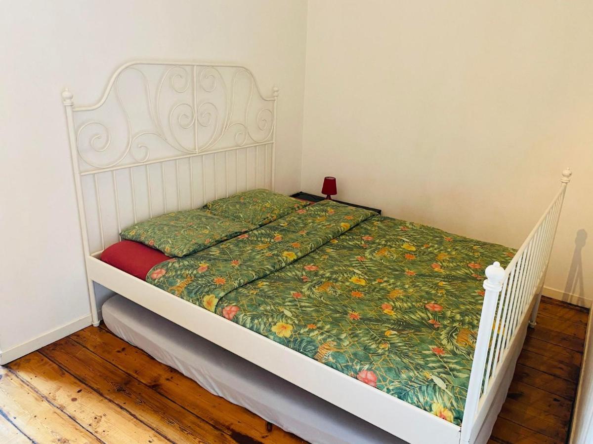 Appartement T2 Sur La Place Du Marche De Wazemmes Lille Kültér fotó