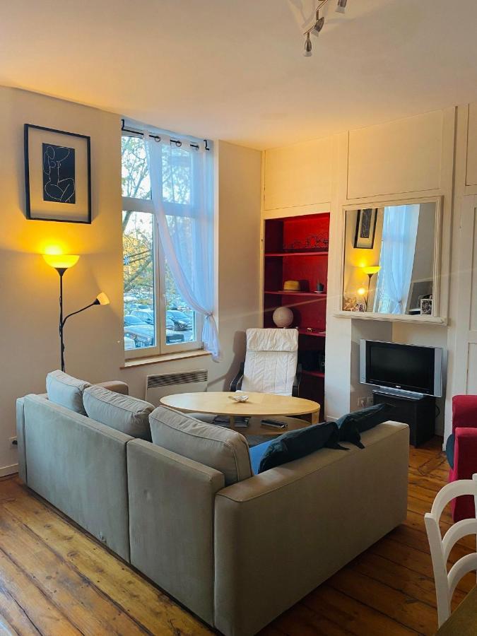 Appartement T2 Sur La Place Du Marche De Wazemmes Lille Kültér fotó